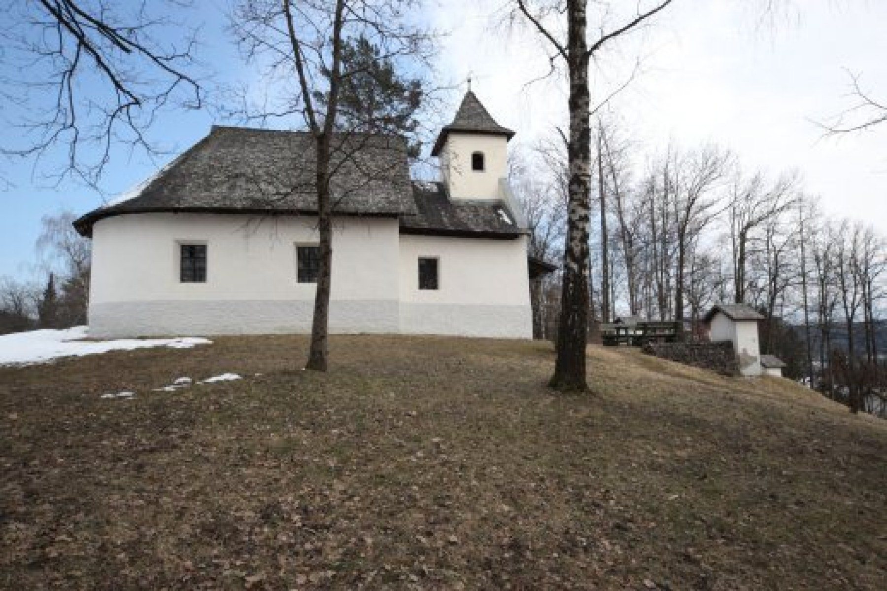 Kalvarienbergkapelle Mit Kreuzwegstationen