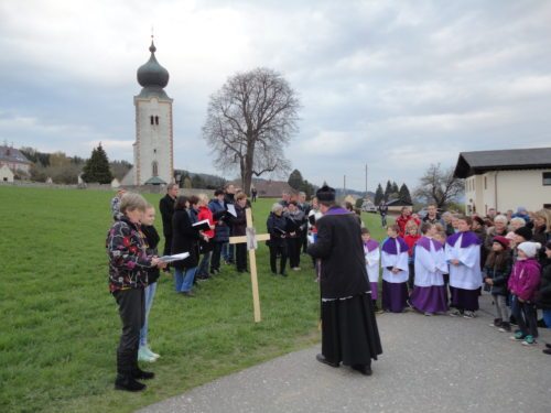 2. Station: Jesus nimmt das Kreuz auf seine Schulter (© Foto: Ch. Pirker)