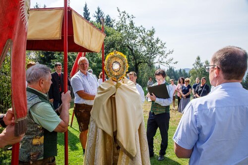 Schlusssegen<br />
Foto: Anton Wieser