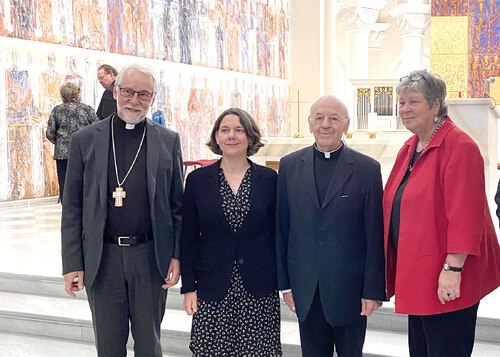 Bischof Josef Marketz, Religionswissenschafterin Prof. Heimerl, Jubilar Professor Karl Matthäus Woschitz, Prof. Bechmann