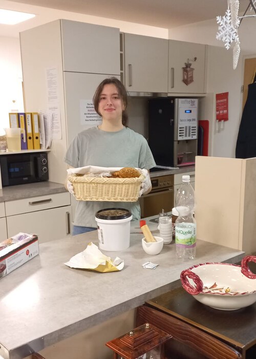 Mitarbeit bei der Diakonie (Foto: Gymnasium St. Ursula)