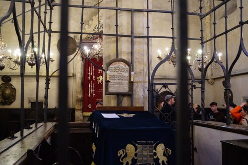 Die älteste und bis heute genutze unzerstörte Synagoge Europas ist in Prag.<br />
Foto: P. Emmanuel-Maria Fitz OFM