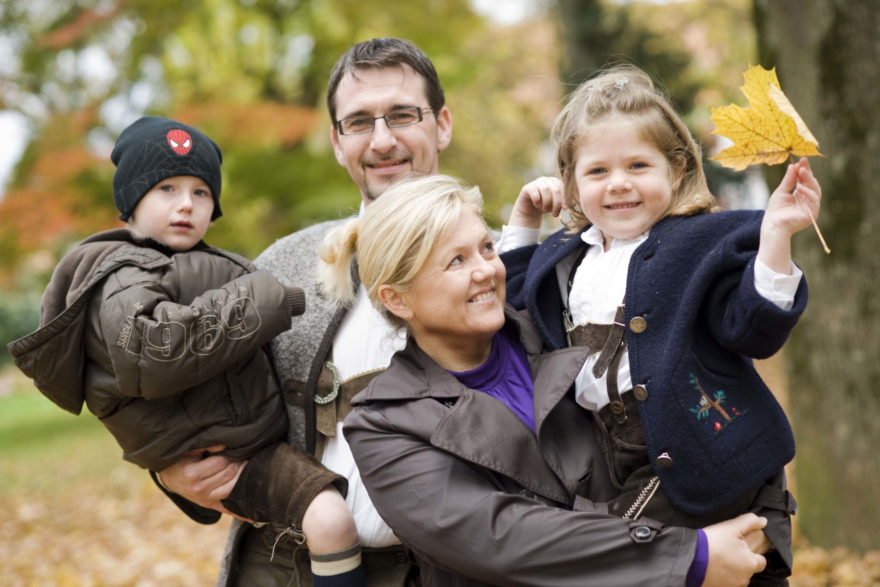 Die FAMILIE  Grundlage in Kirche und Gesellschaft