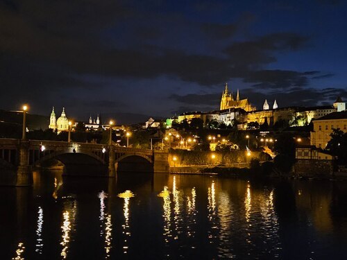 Abendlicher Blick auf Prag.<br />
Foto: Christina Leeb