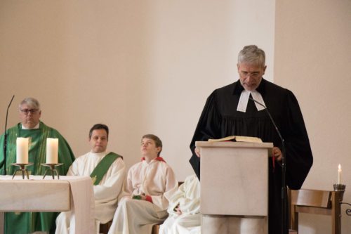 Der evangelische Pfarrer Mag. Martin Müller bei seiner Predigt (© Foto: Peter Artl, 2020)