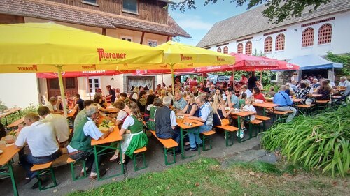 Speis und Trank im Anschluss durften nicht fehlen (Foto: PAss. Peter Artl)