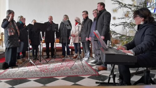 Die Kleingruppe des Feldkirchenchors sang die Pastoralmesse in G (Foto : ©PAss. Peter Artl)