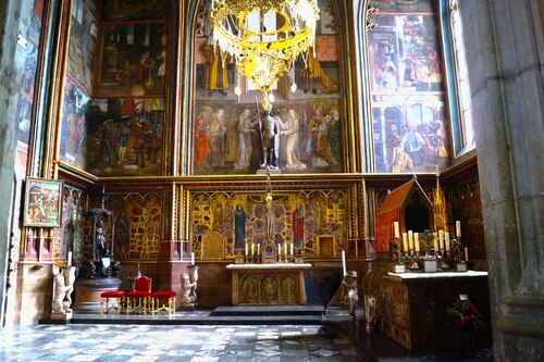 Wenzelskapelle im Veitser Dom<br />
Foto: P. Emmanuel-Maria Fitz OFM