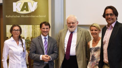 von links: S. Schlager (KAV), Prof. C. Sedmak, Prof. R. Neck (Karl-Popper-Foundation - KPF), C. Mick (KPF) und W. Sattlegger (KAV) (© Foto: KH Kronawetter / Internetredaktion)