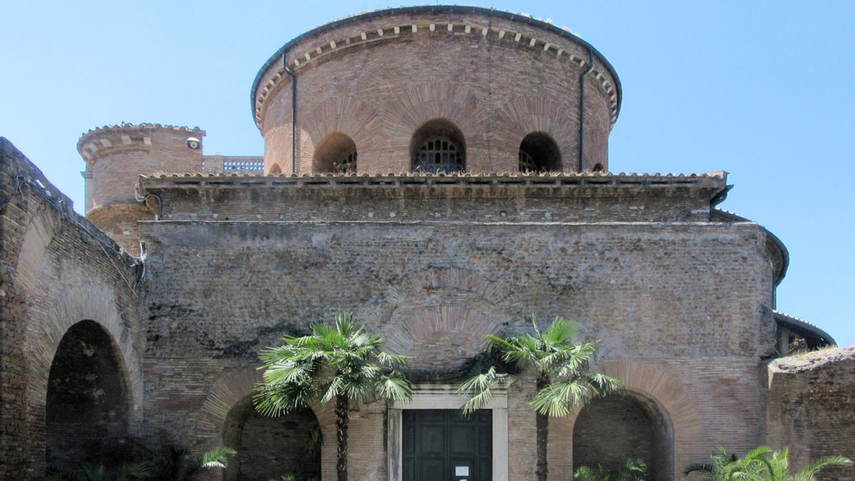 Das Mausoleum Constantias, die heutige Kirche Santa Costanza in Rom (Joachim Schäfer - <a href="https://www.heiligenlexikon.de">Ökumenisches Heiligenlexikon</a>)